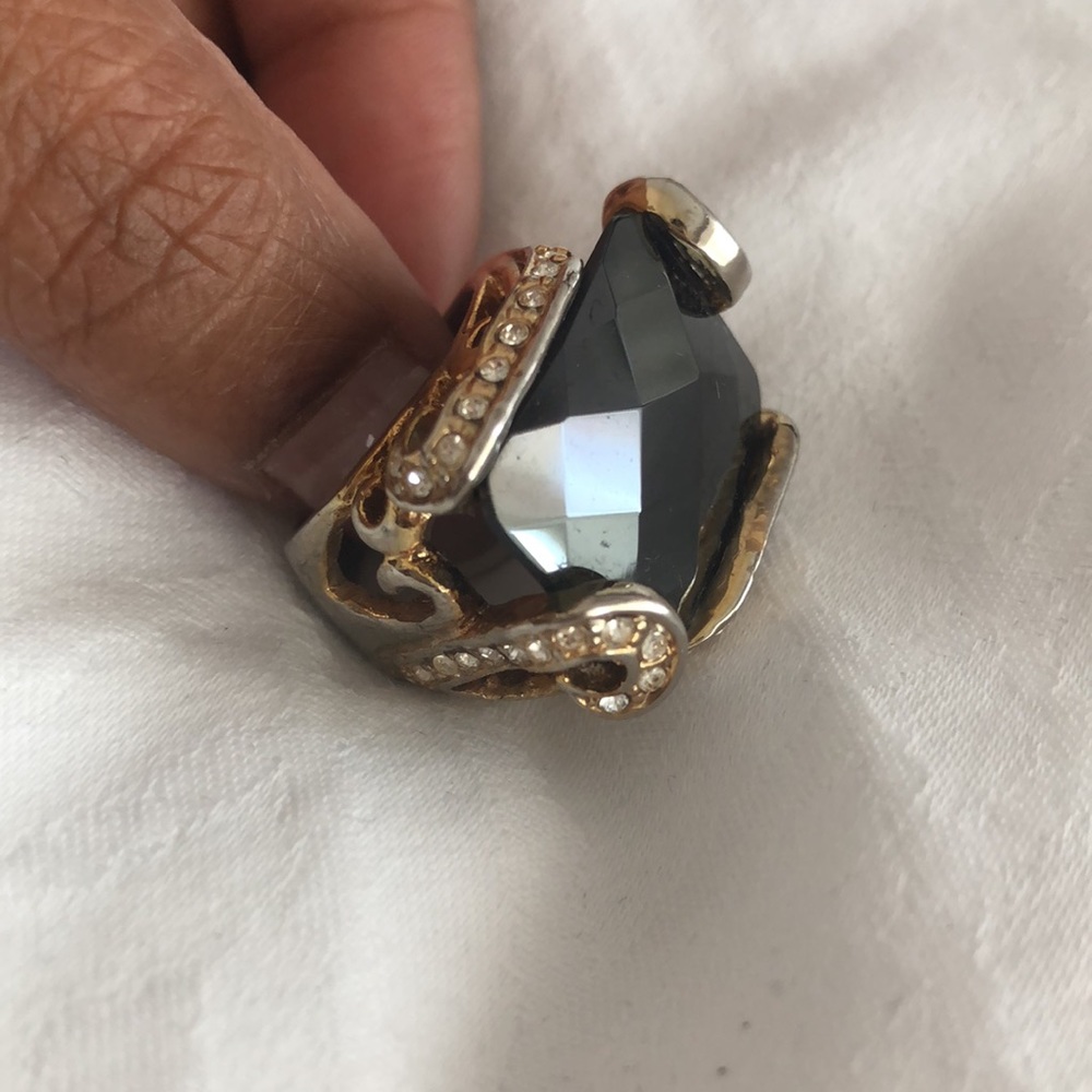 Black stone statement ring - Picture 6 of 7